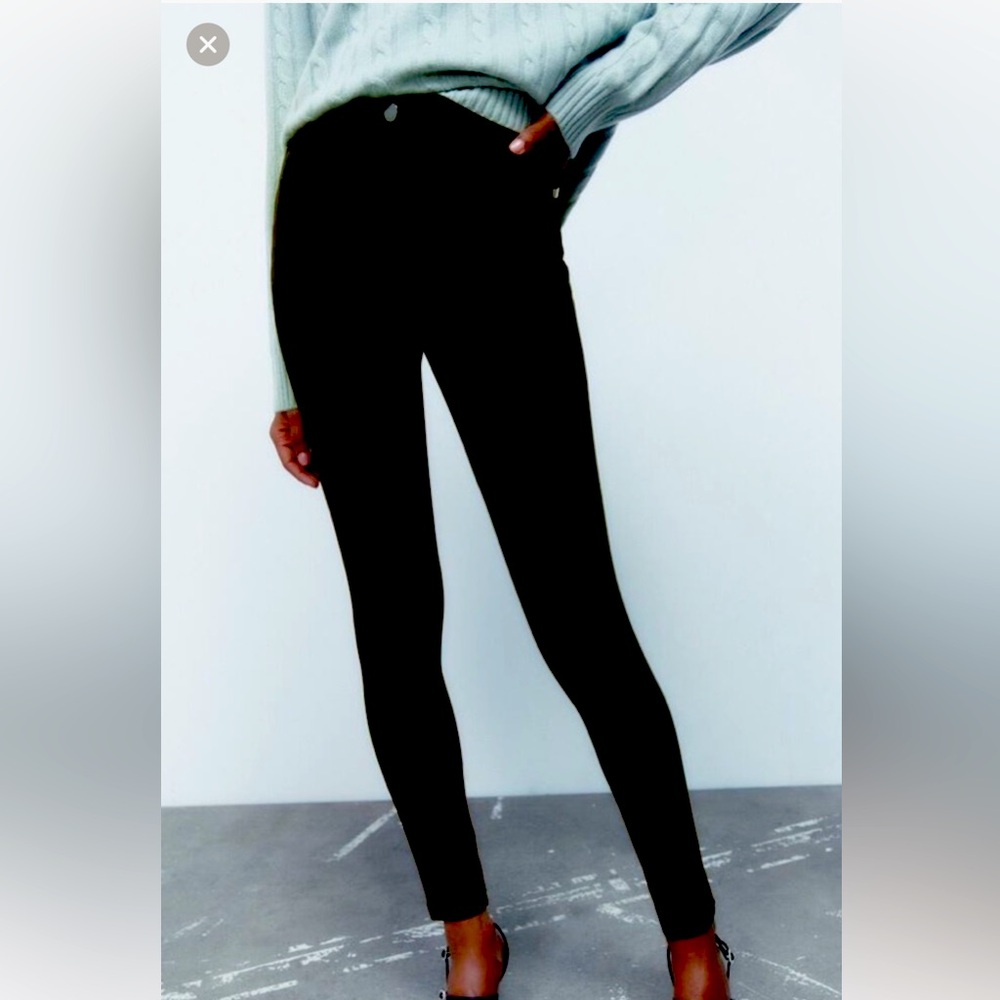 ZARA High-Waist Leggings with Metal Button | BLACK | Size L